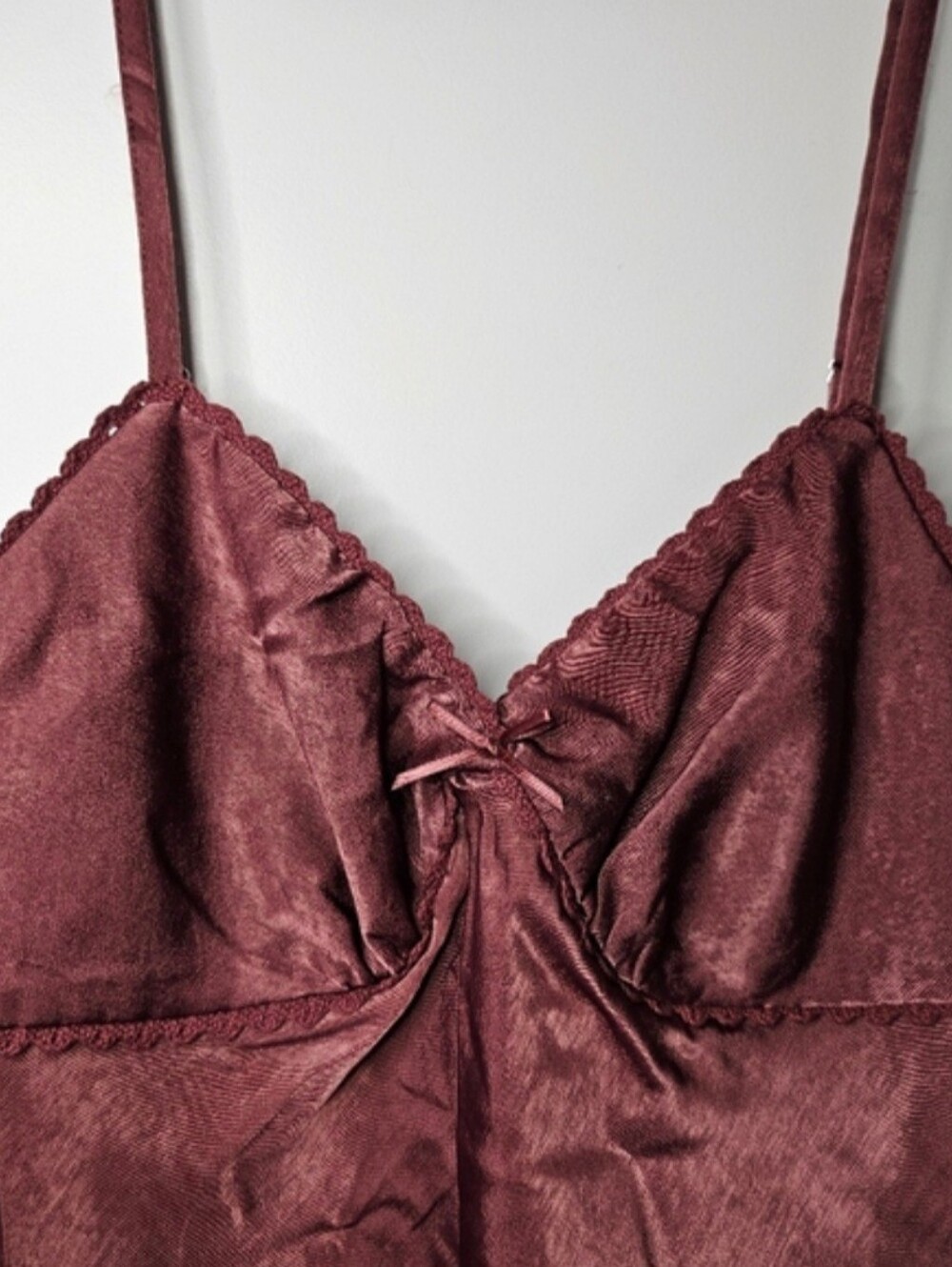 No Boundaries Satin Cami Tank Top Burgundy Lace Trim Y2K Size Large NWT Wine - Picture 4 of 6